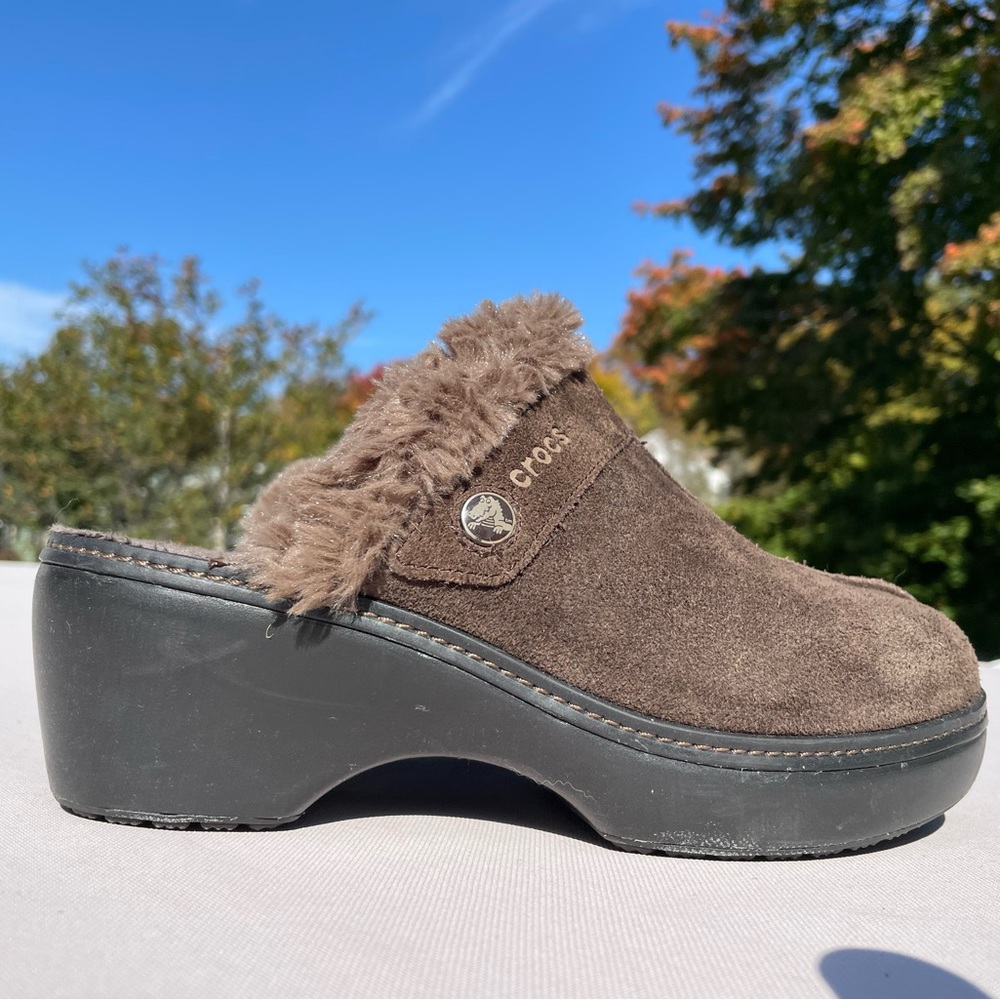 CROCS mules brown size 8
